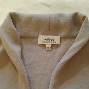 Aritzia Wilfred Nuit blouse in Ashen